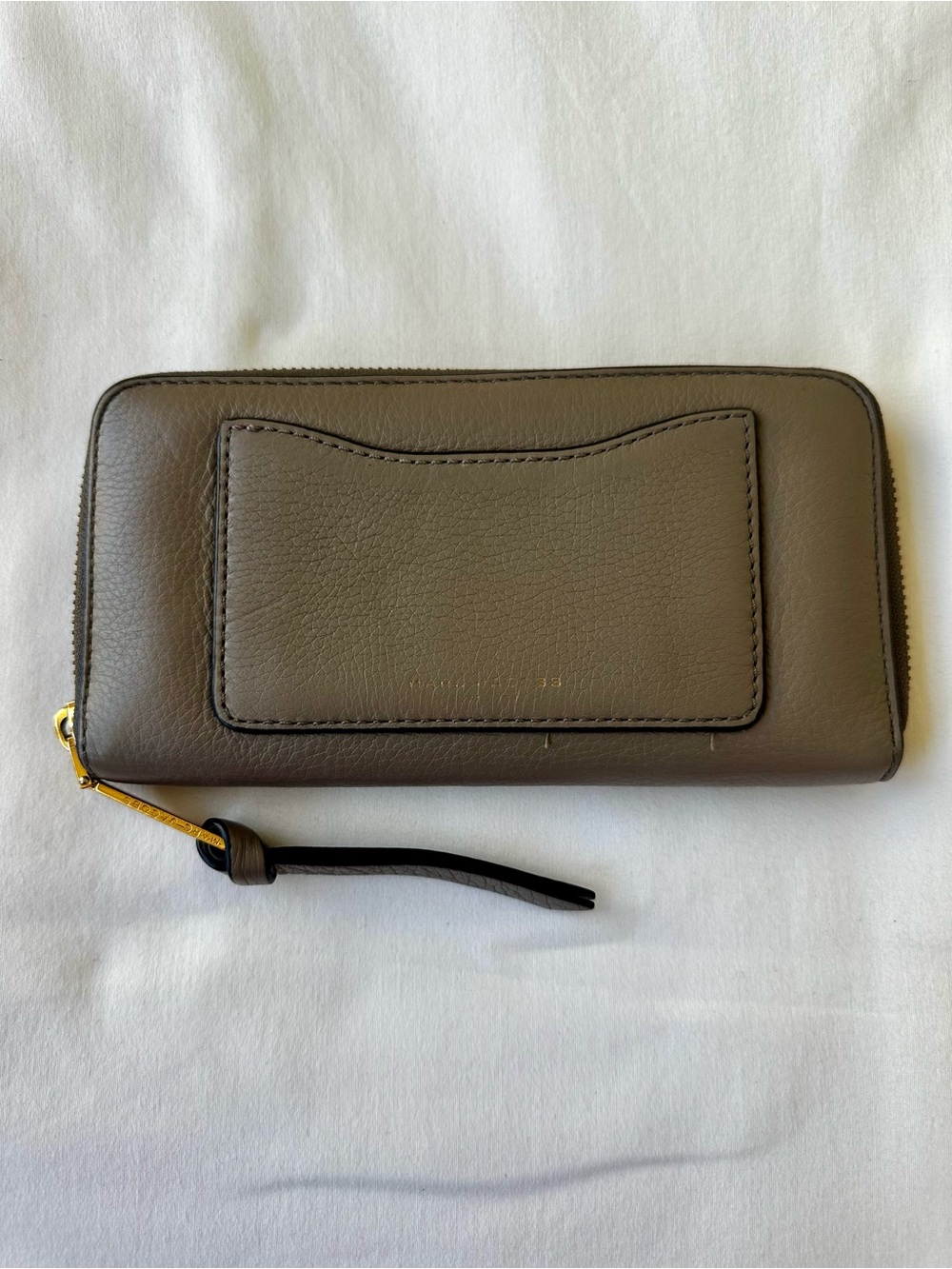 Marc Jacobs Gray Pebbled Leather Zip Around Wallet Organizer Continental Gold
